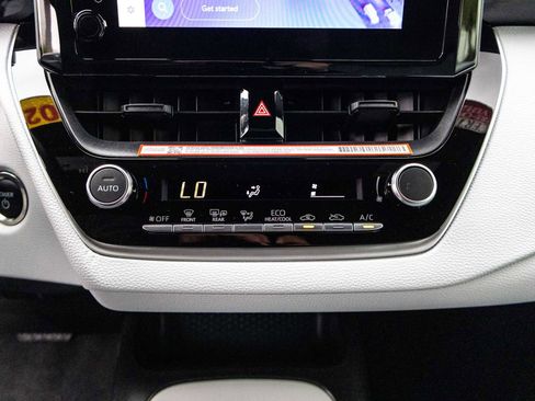 Certified 2026 Toyota Corolla SE FWD image 34