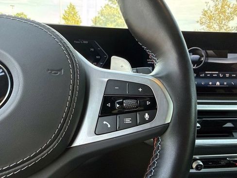 Used 2024 BMW X7 M60i AWD/4WD image 35
