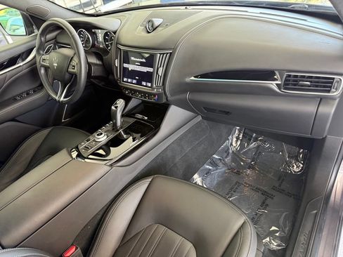 Certified 2023 Maserati Levante GT AWD/4WD image 15