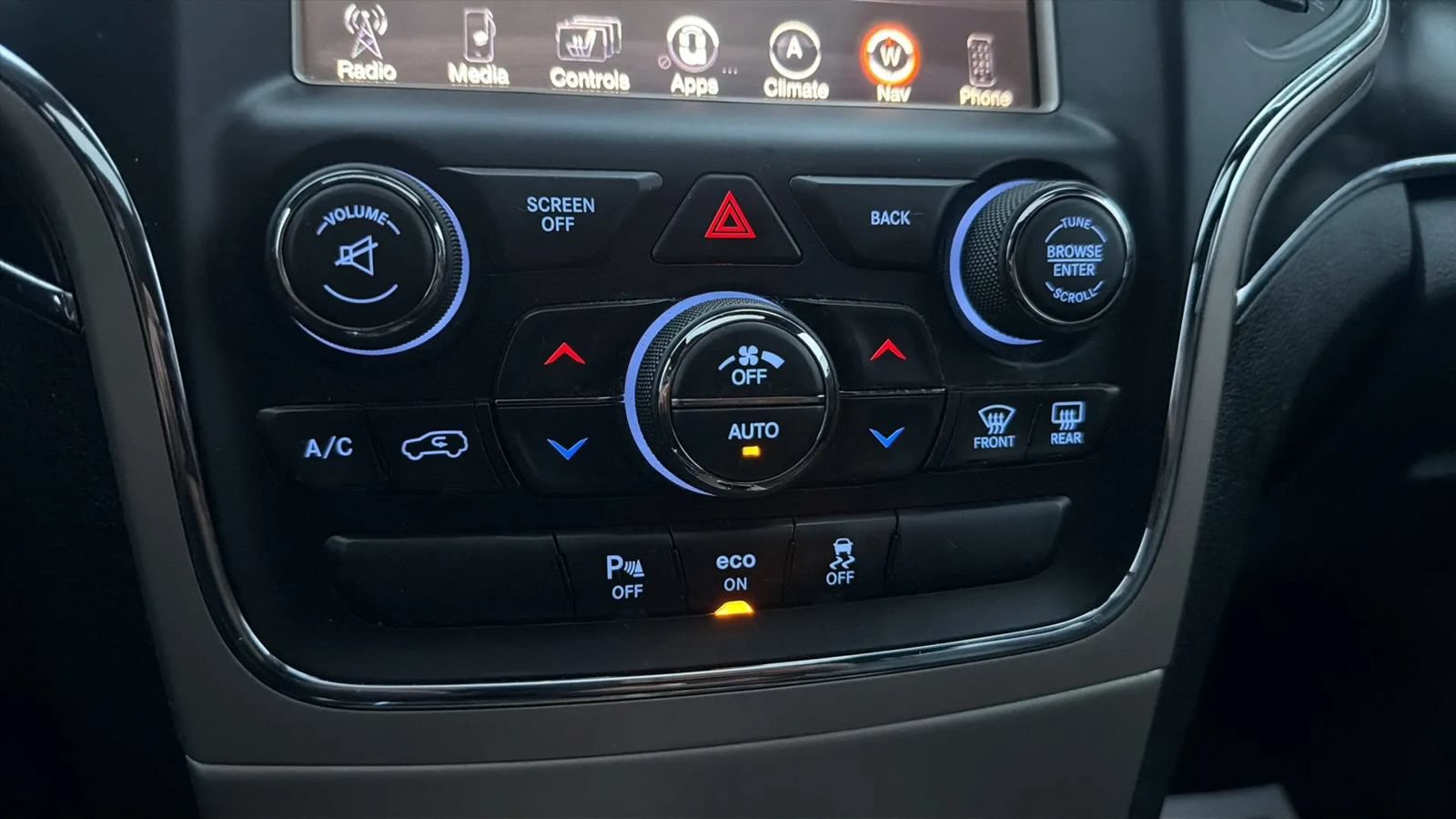 Used 2014 Jeep Grand Cherokee Limited AWD/4WD image 29
