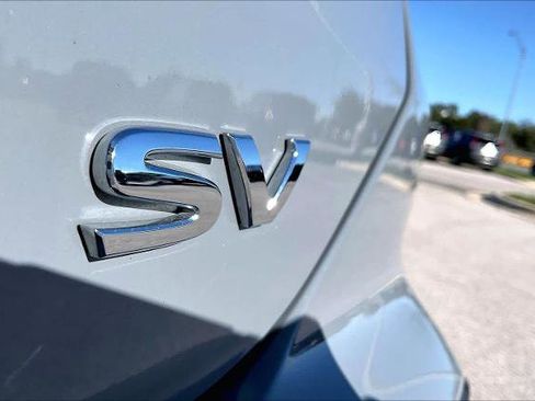 Certified 2024 Nissan Kicks SV image 9