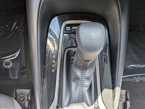 Used 2023 Toyota Corolla SE w/ Carpet Mat Package (TMS) FWD image 12