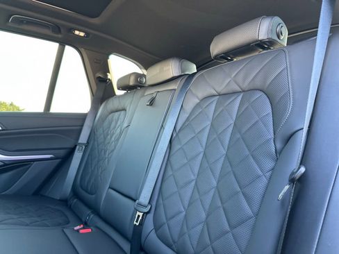 Certified 2026 BMW X5 xDrive40i w/ M Sport Package image 17