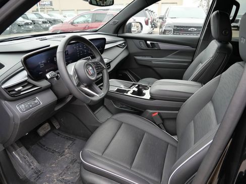 Used 2025 Buick Enclave Sport Touring AWD/4WD image 36