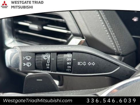 Used 2025 GMC Yukon Denali AWD/4WD image 14