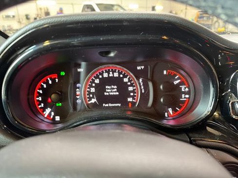 Used 2021 Dodge Durango GT AWD/4WD image 32