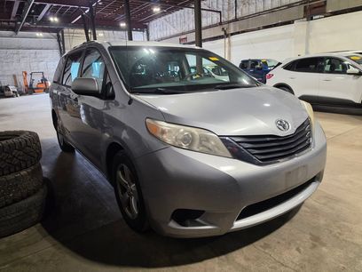 Used 2014 Toyota Sienna LE
