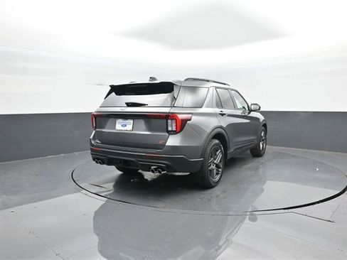 New 2026 Ford Explorer ST image 7