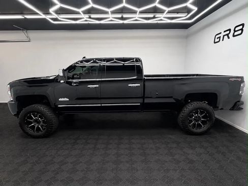 Used 2015 Chevrolet Silverado 3500 High Country w/ Duramax Plus Package AWD/4WD image 4