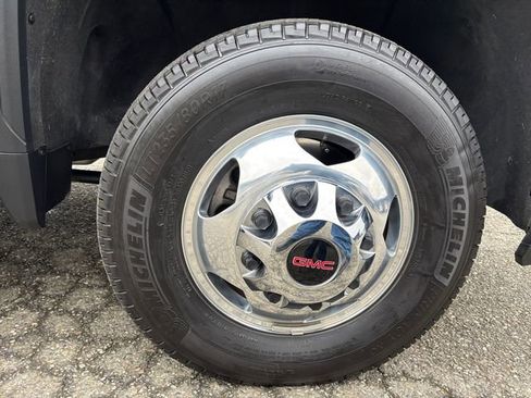 Used 2023 GMC Sierra 3500 Denali AWD/4WD image 25