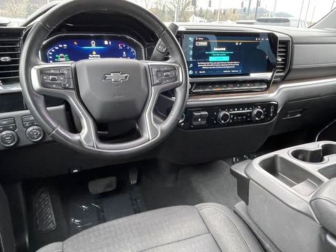 Certified 2023 Chevrolet Silverado 1500 RST image 9