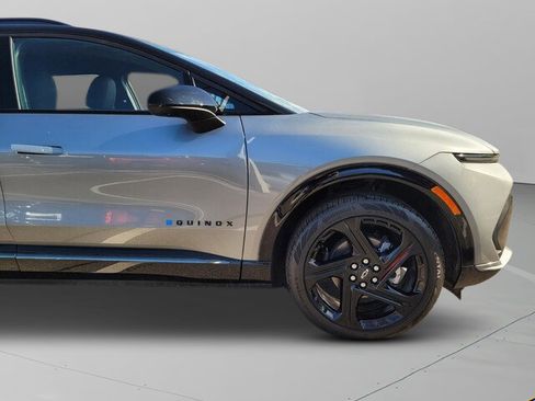 New 2025 Chevrolet Equinox EV RS image 23