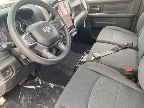 New 2026 RAM 3500 Tradesman AWD/4WD image 15