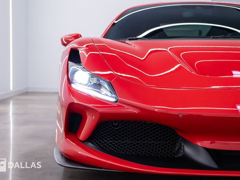 Used 2022 Ferrari F8 Tributo RWD image 5