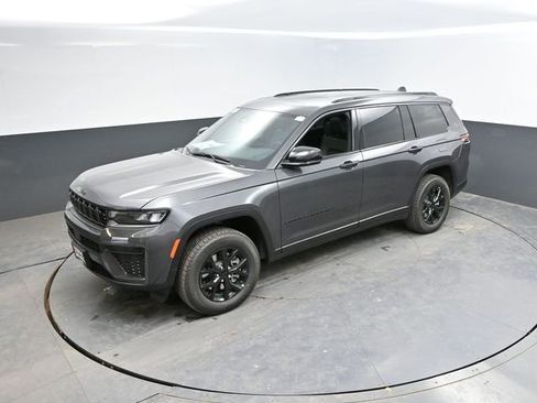 New 2026 Jeep Grand Cherokee L 4WD image 34