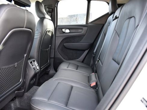 Certified 2025 Volvo XC40 B5 Plus image 14