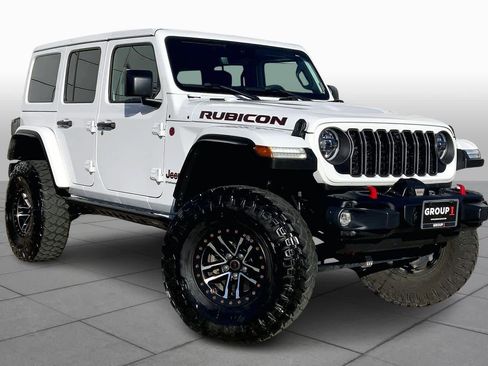 Used 2024 Jeep Wrangler Unlimited Rubicon image 3