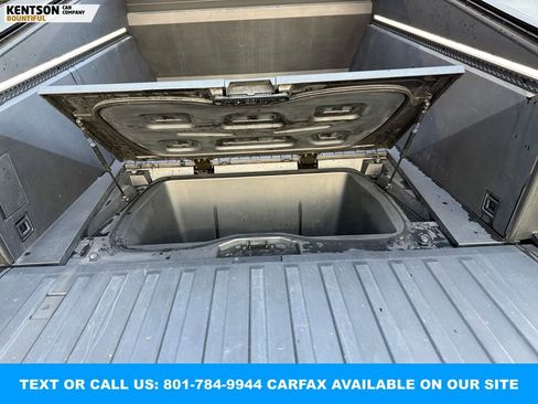 Used 2024 Tesla Cybertruck AWD Crew Cab image 37