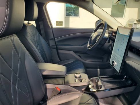 Used 2024 Ford Mustang Mach-E Select w/ Comfort Package Lite image 35