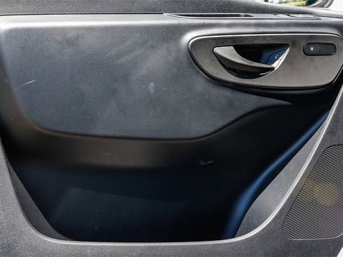 Used 2024 Mercedes-Benz eSprinter 170 Cargo image 17