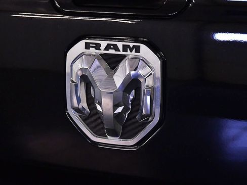 Used 2023 RAM 1500 Laramie AWD/4WD image 11