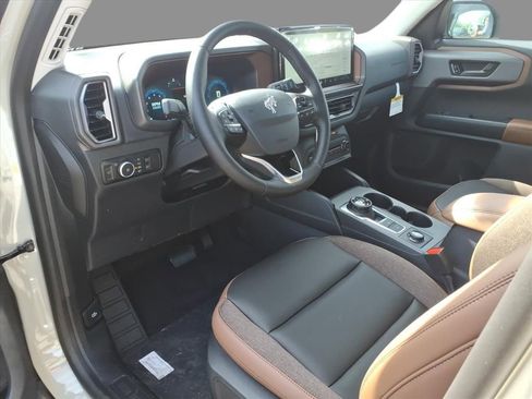 New 2025 Ford Bronco Sport Outer Banks w/ Outer Banks Tech Package+ image 4