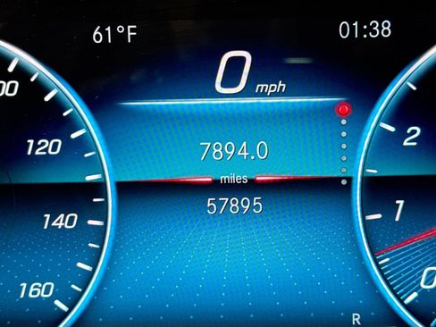 Used 2021 Mercedes-Benz GLS 580 4MATIC image 13