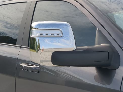 Used 2025 RAM 3500 Laramie image 10