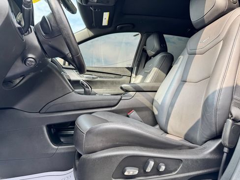 Used 2021 Cadillac XT5 Premium Luxury AWD/4WD image 17