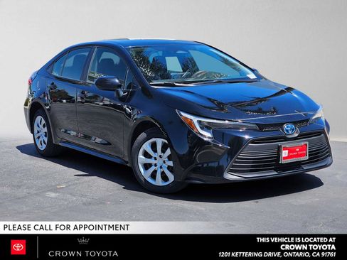 Certified 2024 Toyota Corolla LE FWD image 1