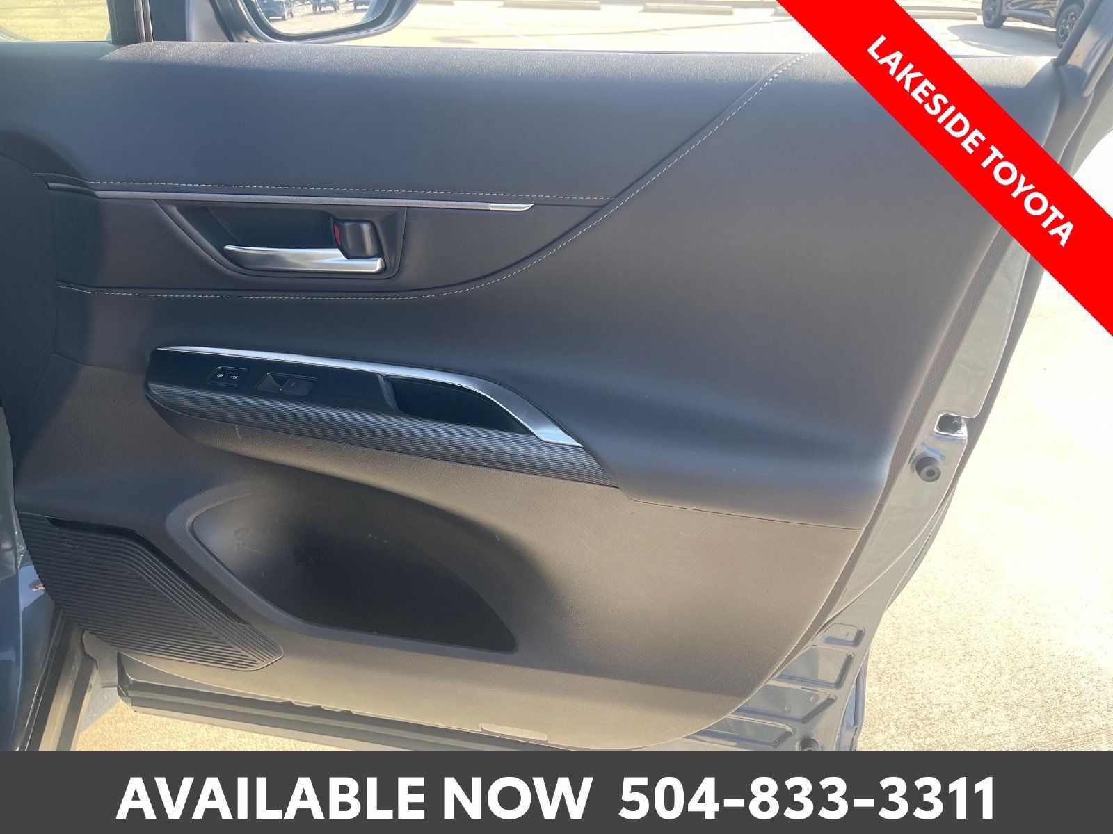 Used 2022 Toyota Venza XLE AWD/4WD image 17