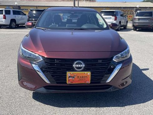 Used 2025 Nissan Sentra SV FWD image 10