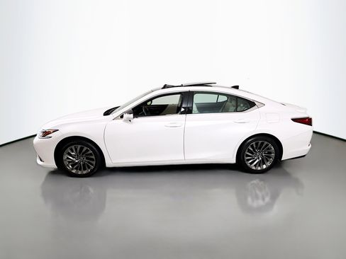 Used 2024 Lexus ES 350 w/ Accessory Package (Z2) FWD image 4