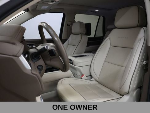 Used 2021 GMC Yukon Denali w/ LPO, Illumination Package AWD/4WD image 11