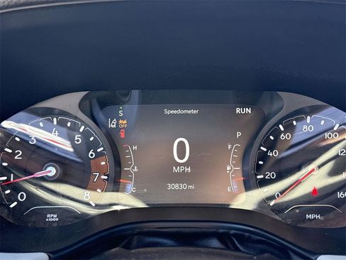 Used 2024 Jeep Compass Limited image 10