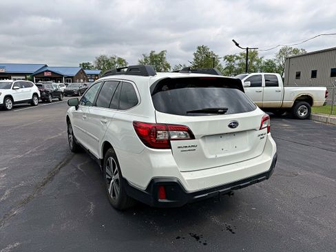 Used 2019 Subaru Outback 3.6R Limited AWD/4WD image 7