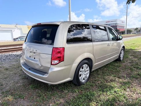 Used 2014 Dodge Grand Caravan SE w/ Quick Order Package 29E SE image 9