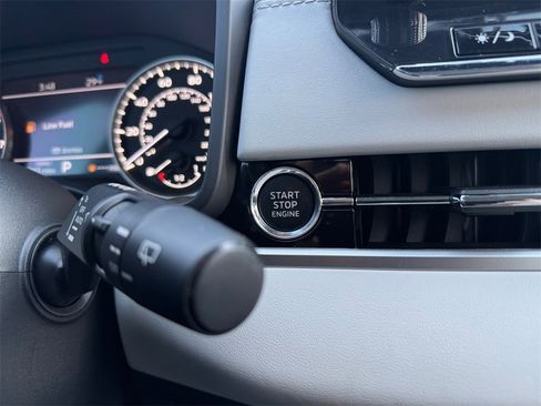 Used 2022 Mitsubishi Outlander SEL image 29