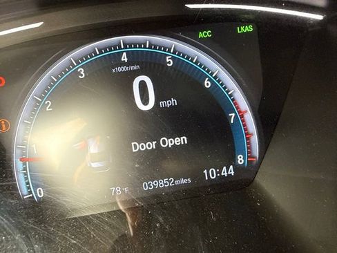 Used 2019 Honda Civic LX image 10