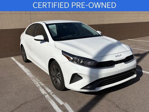 Used 2024 Kia Forte LXS FWD image 2
