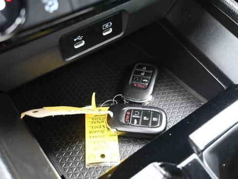 Used 2023 Honda Accord Sport image 12