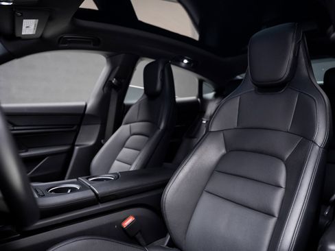 Used 2023 Porsche Taycan w/ Premium Package image 55