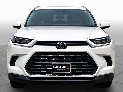 Used 2024 Toyota Grand Highlander FWD image 4