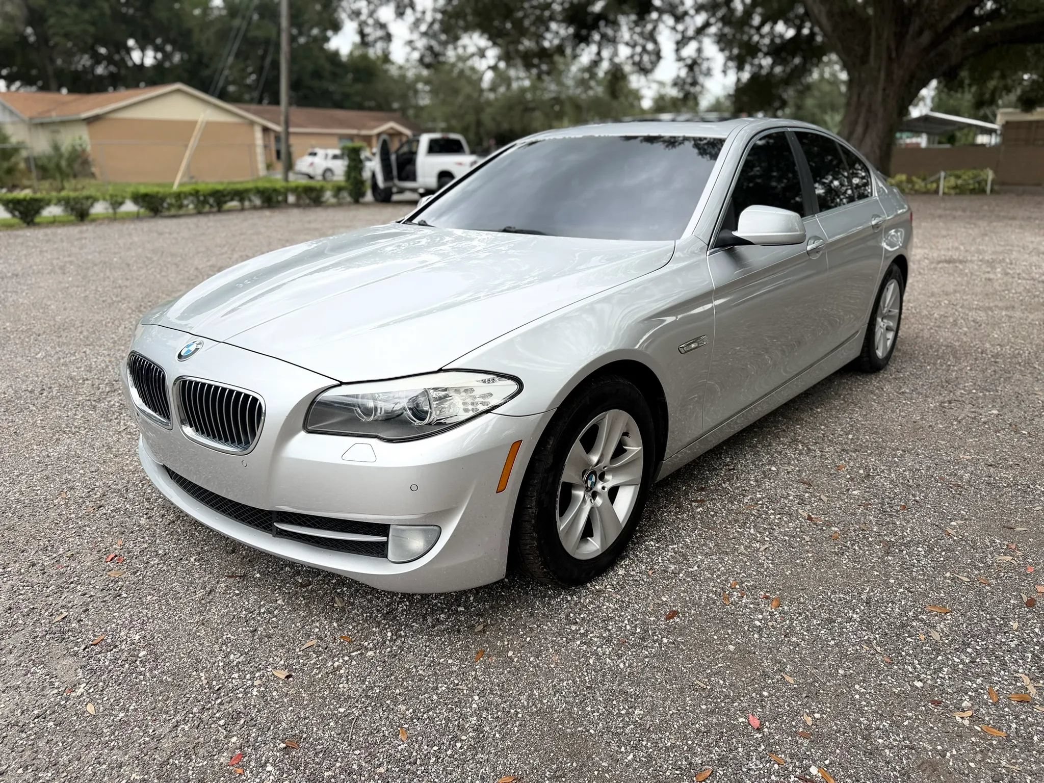 Used 2013 BMW 528i Sedan RWD image 1
