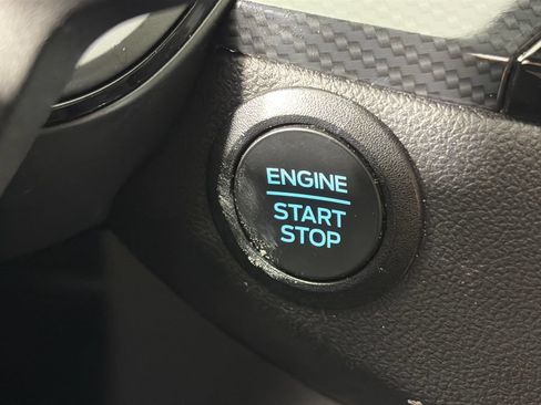 Used 2025 Ford Escape ST-Line Select AWD/4WD image 23