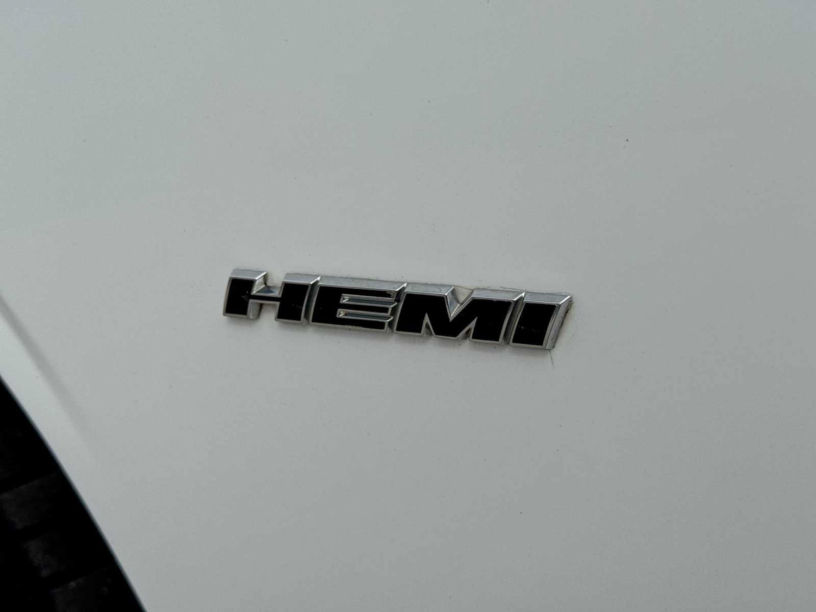 Used 2018 Dodge Challenger R/T RWD image 14