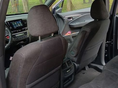 Used 2022 Honda Pilot Sport image 9
