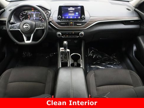 Used 2024 Nissan Altima 2.5 SV image 29