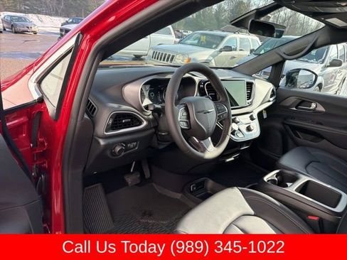 New 2026 Chrysler Voyager LX image 13