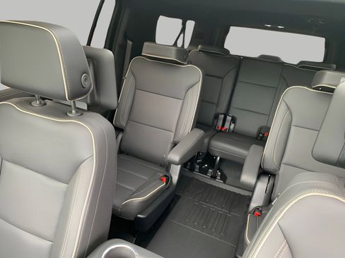 Used 2026 GMC Yukon XL Elevation w/ Elevation Premium Package AWD/4WD image 28